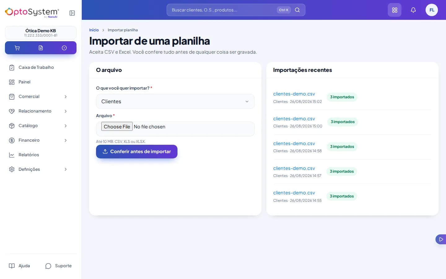 Tela de importação de planilha de clientes com seleção de arquivo e histórico de importações vazio